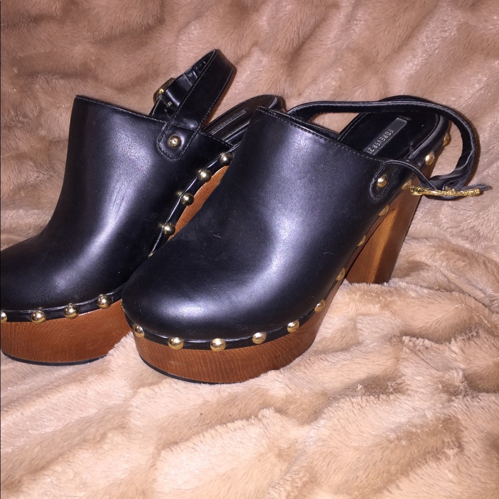 Black chunky heels